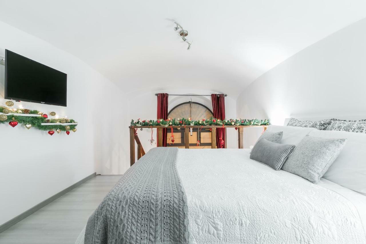 Diana Romantic Loft Exterior foto